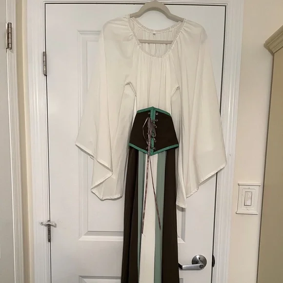 Renaissance Dress Costume | Color: White | Size: S | Ggwally's Closet Renaissance Dress Costume | Color: White | Size: S | Ggwally's Closet